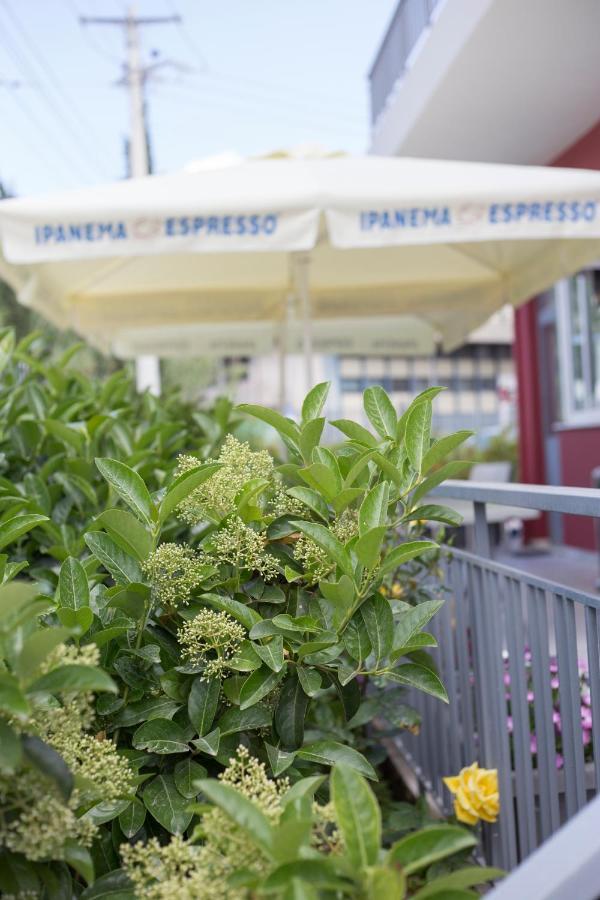 Aparthotel Snooze H Atenas Exterior foto